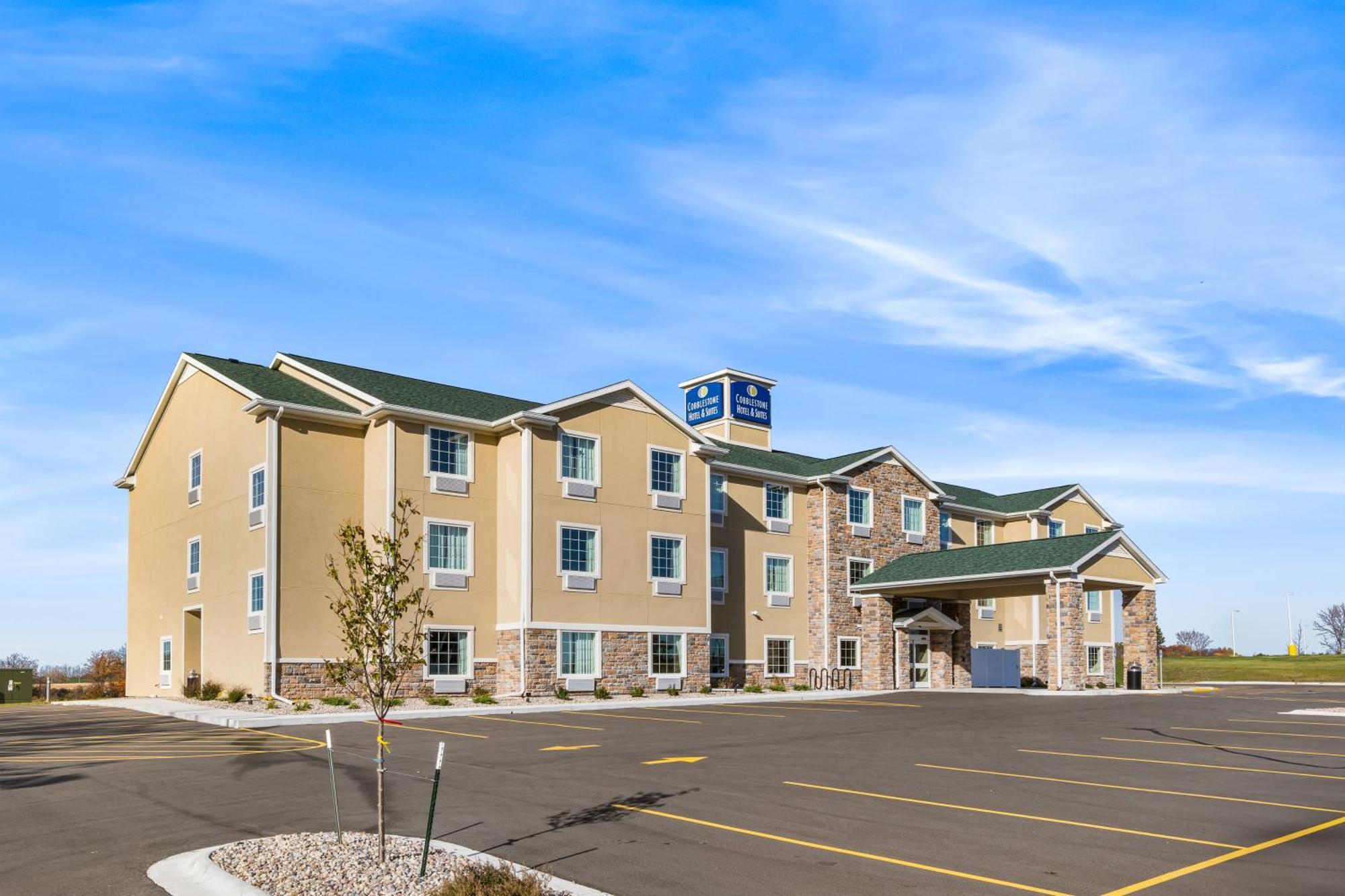 Cobblestone Hotel & Suites - Denmark Exterior photo
