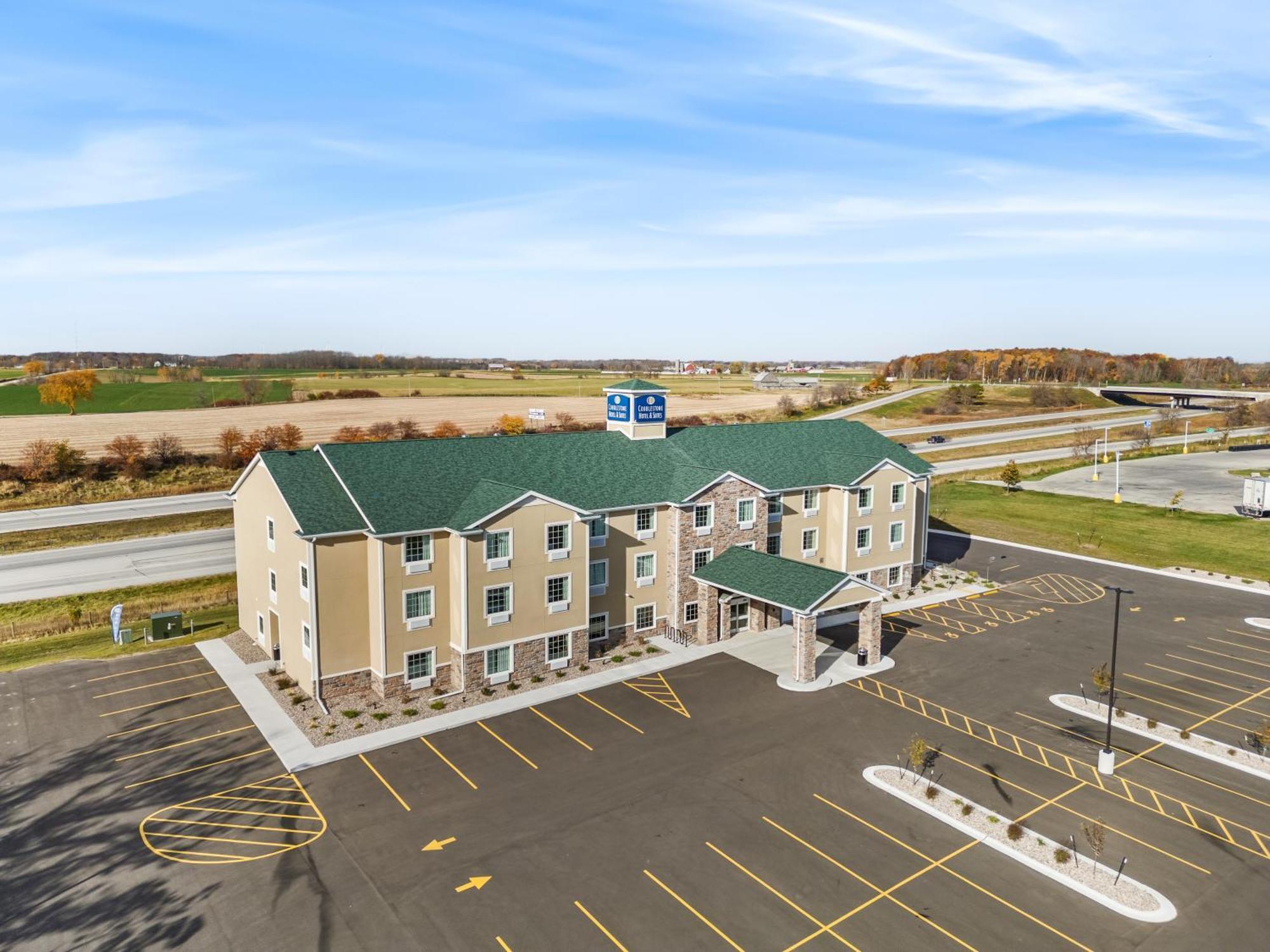 Cobblestone Hotel & Suites - Denmark Exterior photo