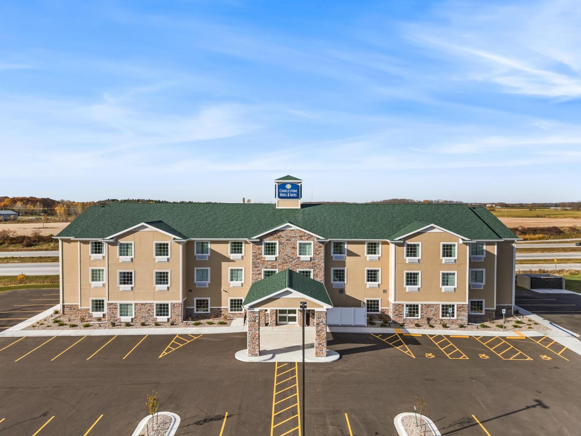 Cobblestone Hotel & Suites - Denmark Exterior photo